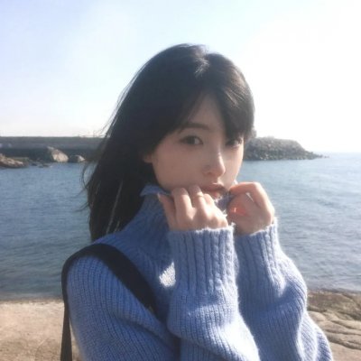 钢铁少女团海报