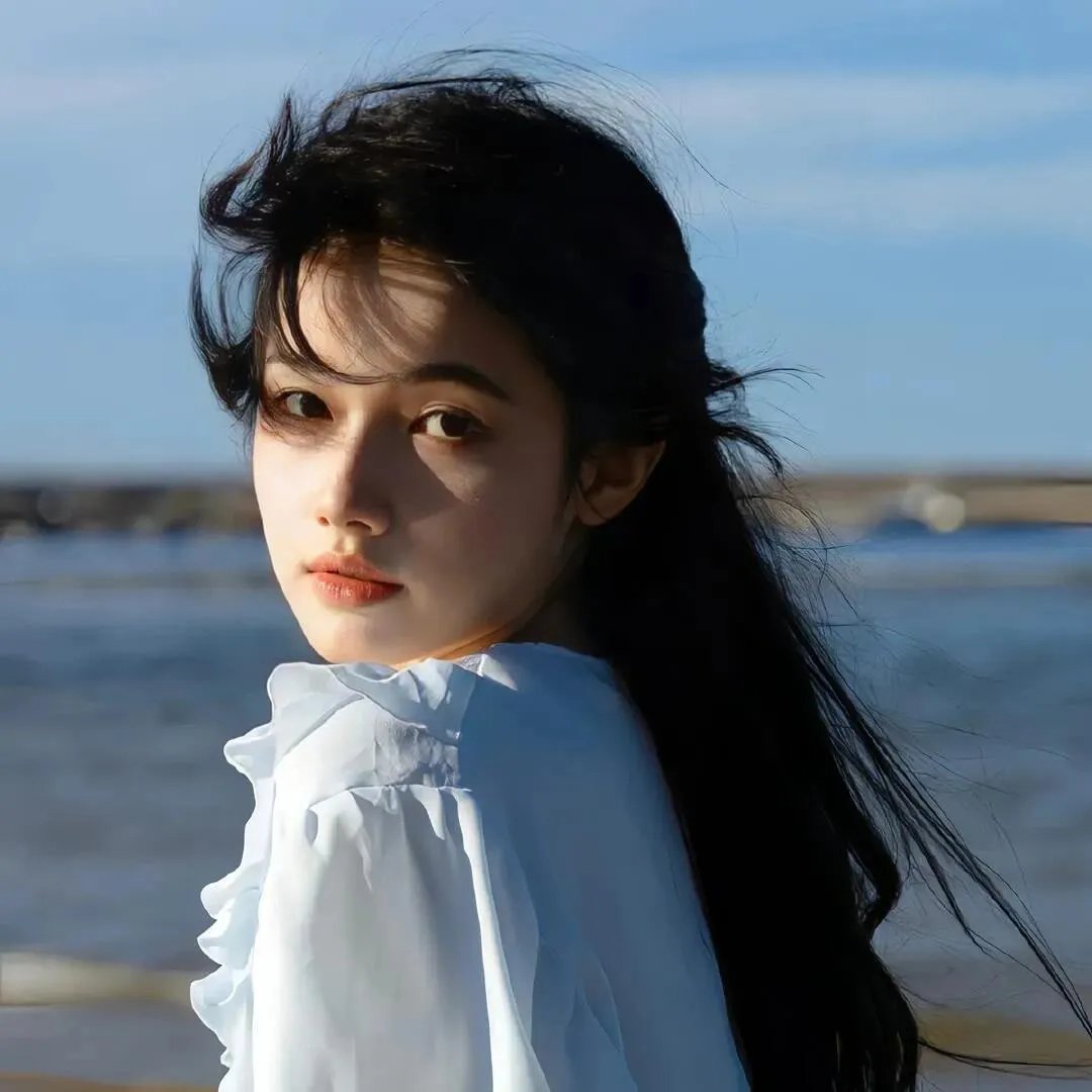 穿风信子蓝的少女海报